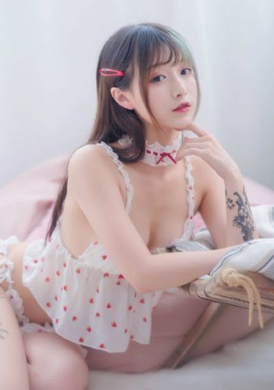 床上丽拉_超清免费高清观看