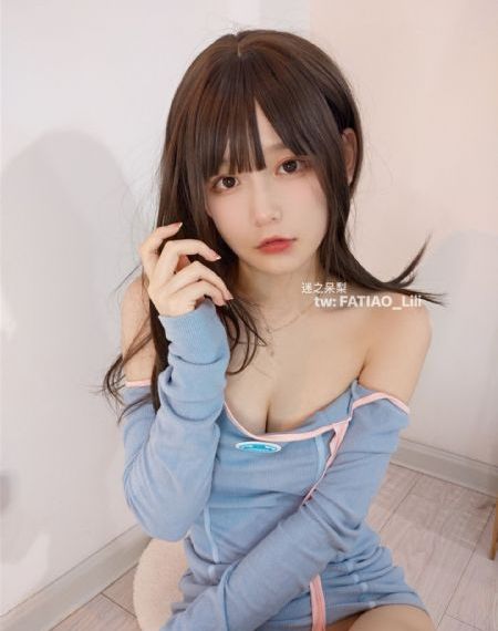 捷克免费电影网站_日本成人在线
