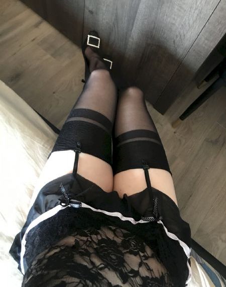 少妇被脱得精光调教_完整版高清下载