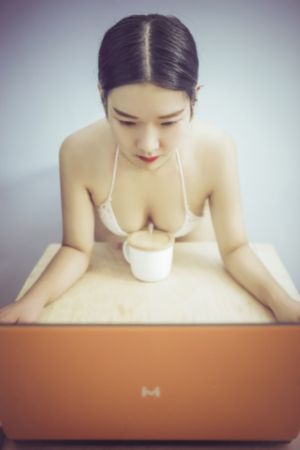 夏目彩春电影在线观看_1080高清在线观看