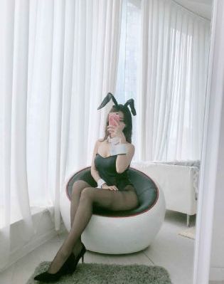 《女员工的滋味》_超清手机在线看